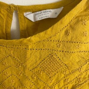 Sleeveless Lucky Brand Blouse T Shirt with Embroidery